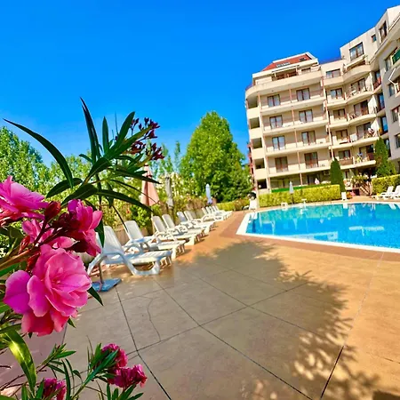 Comfortable In Summer Breeze Apartment Sunny Beach